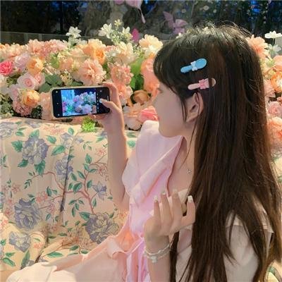 他的模样